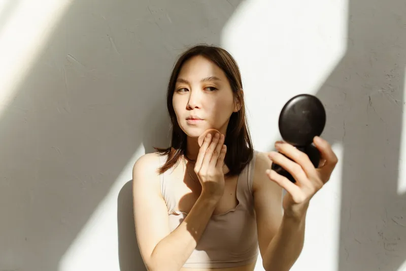 Beauty Basics That Actually Work With Your Wardrobe (Not Against It)