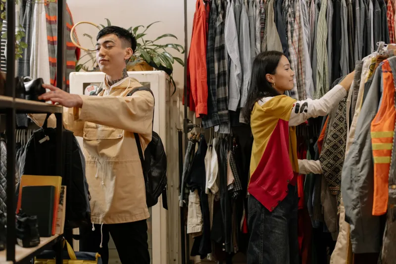 Why Smart Professionals Are Quietly Shopping Secondhand for Their Best Pieces